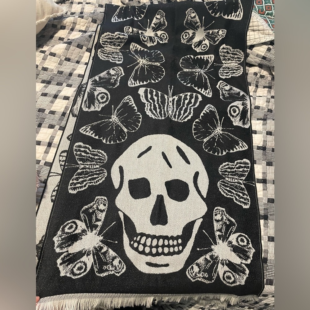 Alexander McQueen Skull Butterflies Metamorphosis 100% Wool Scarf